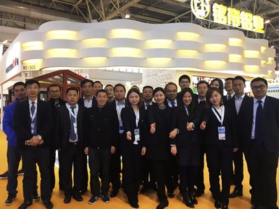 中國建筑金屬結構協會會長郝際平先生蒞臨銘帝鋁業北京展會展位